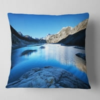 Designart İnanılmaz Mavi Dağlar Gölü-Modern Manzara Baskılı Kırlent- 16x16